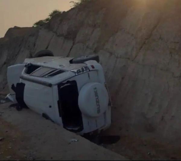 عکس ، واژگونی عجیب خودروی همراهان وزیر ارشاد ، اولین تصویر از محل سانحه